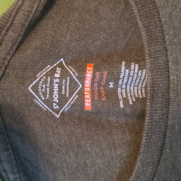 4 medium mens T-shirts - Picture 4 of 10